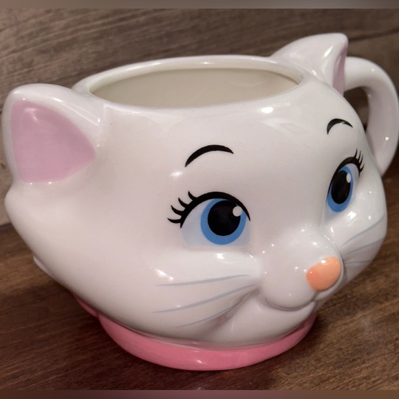 Super Cute Disney Aristocats Marie Face Ceramic 3D Sculpted Mug, 20oz - NEW - Picture 13 of 15